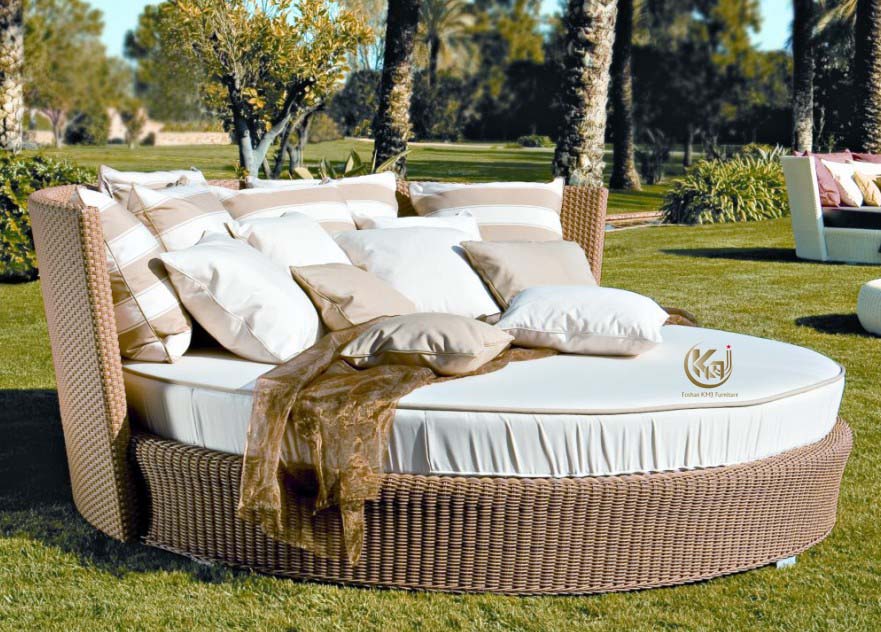 DAYBED